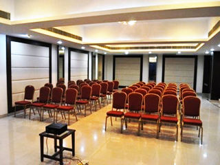 เจด บีช รีสอร์ท Tirupporur ภายนอก รูปภาพ